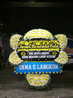 Papan Bunga Duka di Parbuluan